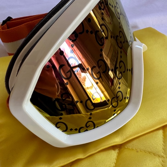 Gucci Logo Ski Goggles New With Tags